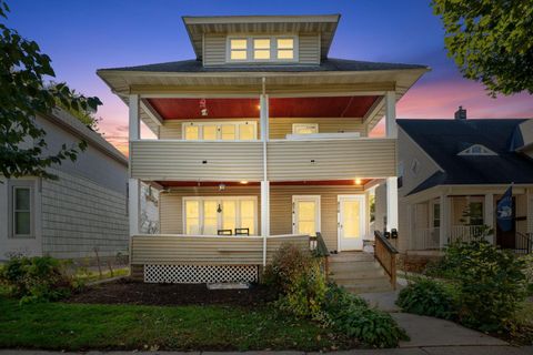 876 Charles Avenue Saint Paul MN 55104