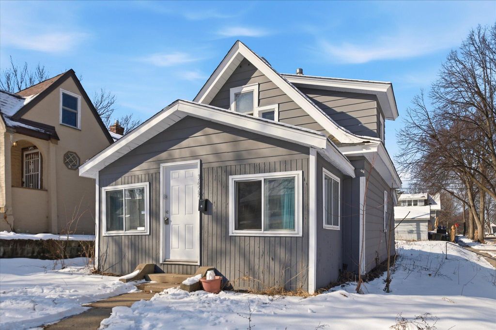 Photo of 3459 Knox Avenue N, Minneapolis, MN 55412 (MLS # 7027833)