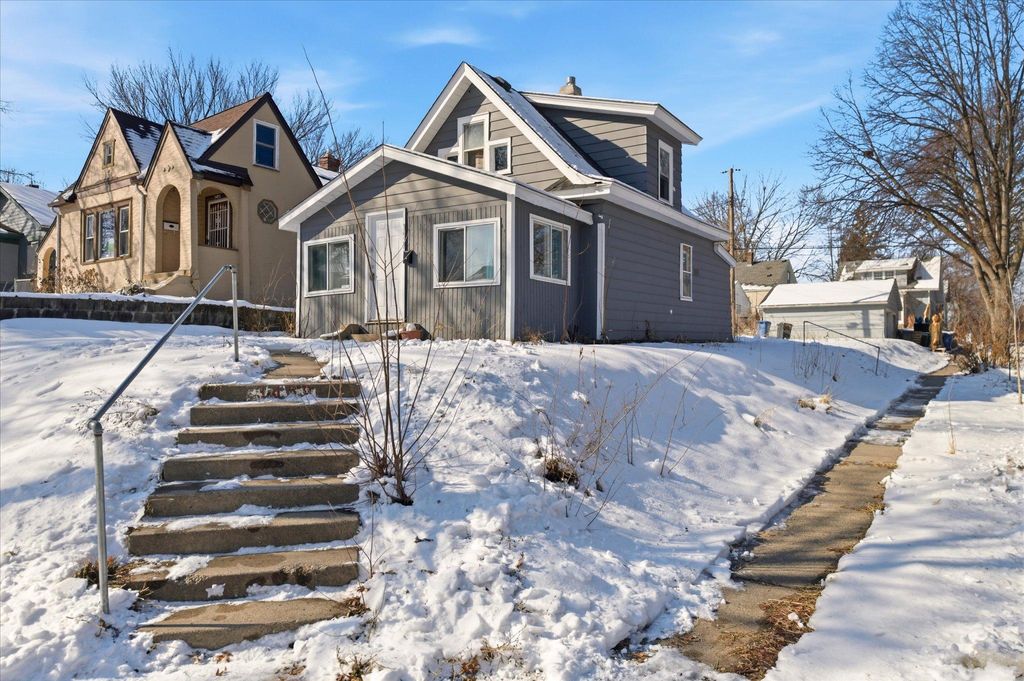 Photo of 3459 Knox Avenue N, Minneapolis, MN 55412 (MLS # 7027833)