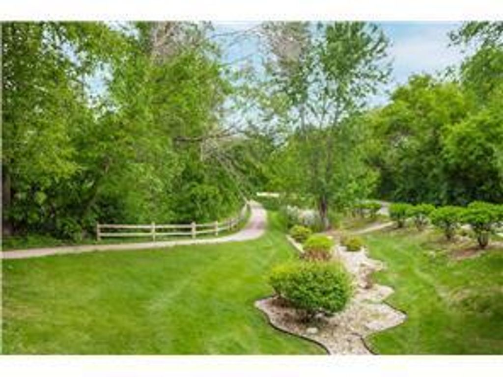 Photo of 3020 Saint Albans Mill Road #310, Minnetonka, MN 55305 (MLS # 7029377)