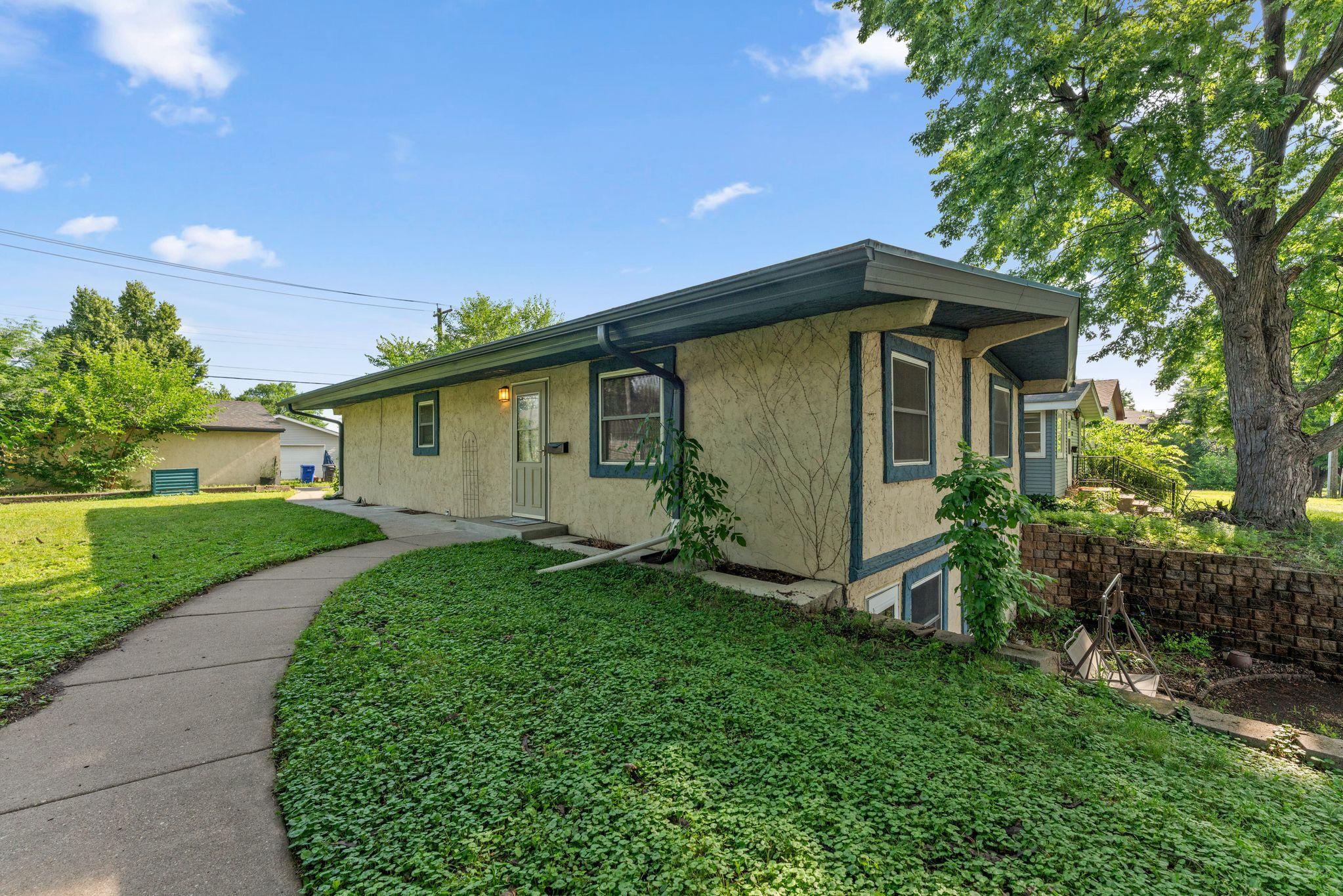 1231 Hewitt Avenue