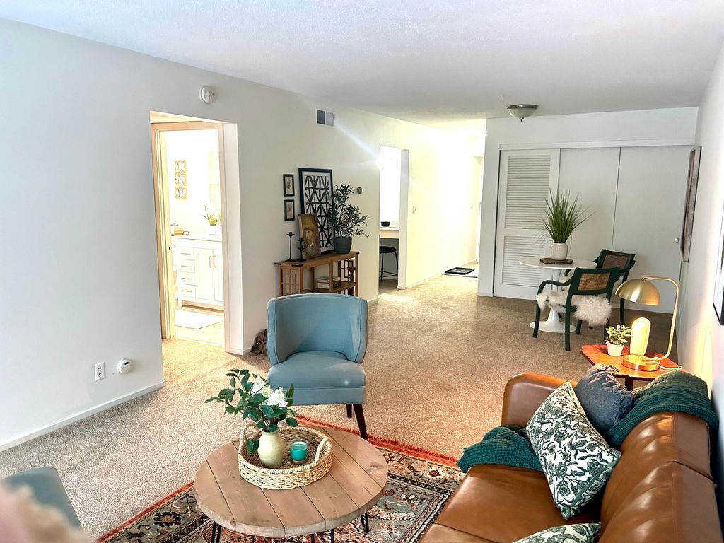 Photo of 6423 Colony Way #3L, Edina, MN 55435 (MLS # 7001792)