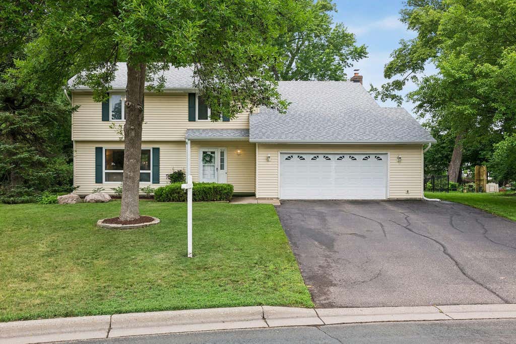 Photo of 7840 W 100th Street, Bloomington, MN 55438 (MLS # 7106591)