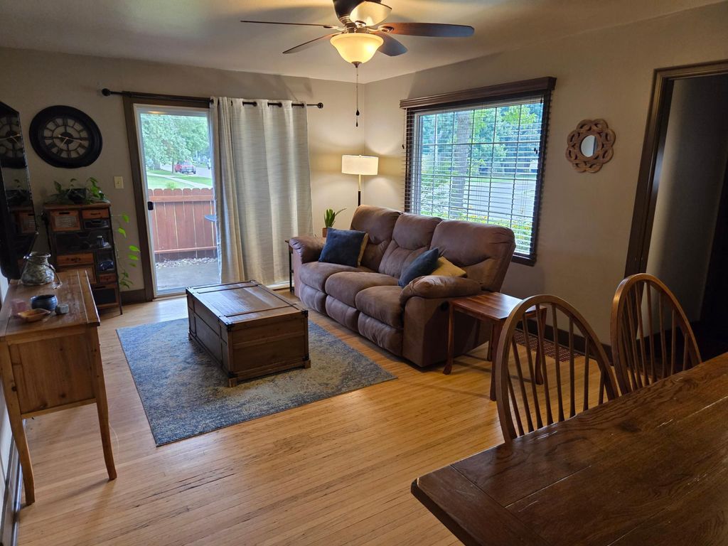 Photo of 617 S Hiawatha Avenue, Pipestone, MN 56164 (MLS # 7056819)