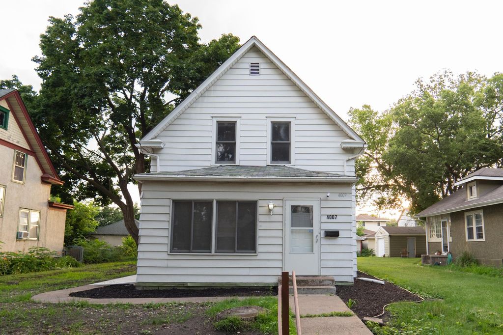 Photo of 4007 Girard Ave Ave N, Minneapolis, MN 55412 (MLS # 7011677)