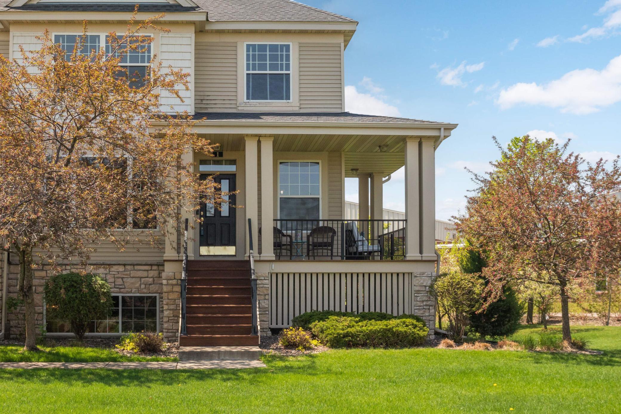 4323 Victor Path 1