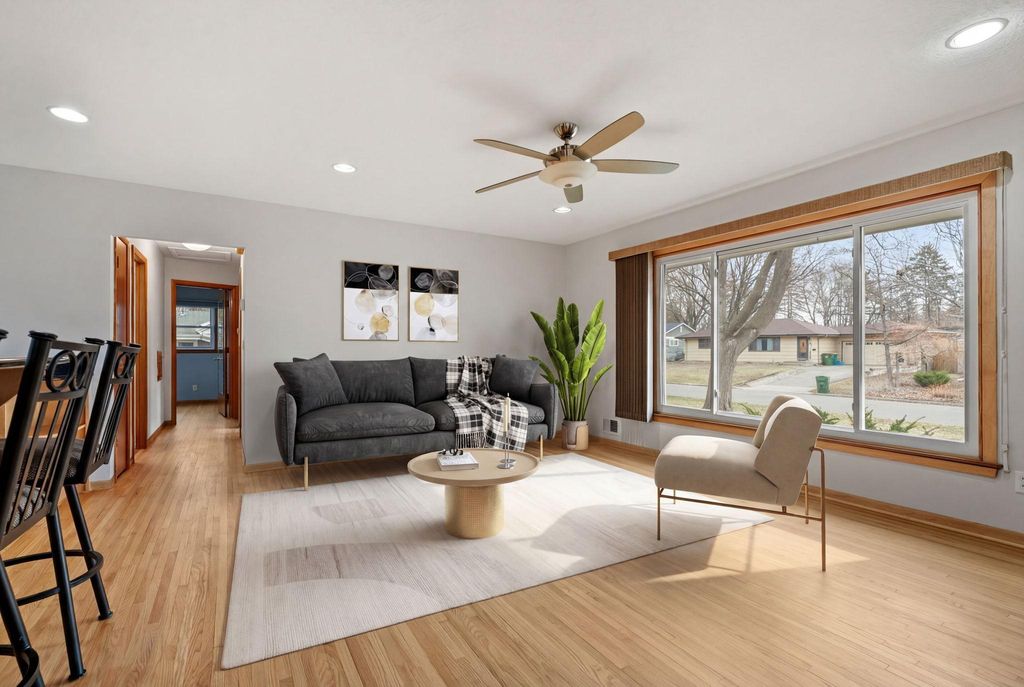 Photo of 4033 Kentucky Avenue N, Crystal, MN 55427 (MLS # 7016586)