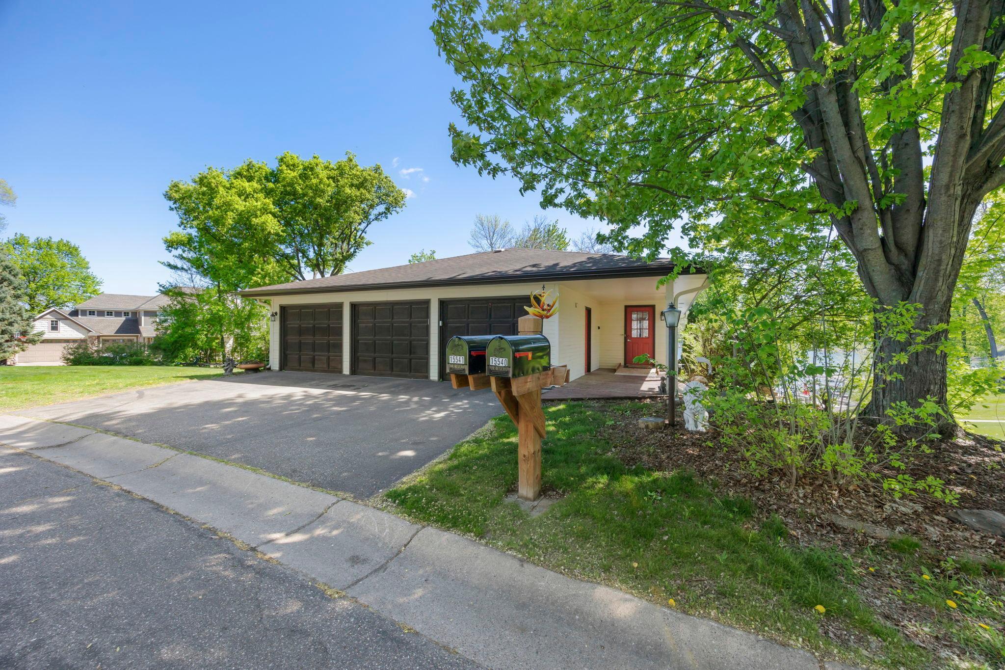 Prior Lake, Minnesota, 55372, United States, 4 Bedrooms Bedrooms, ,3 BathroomsBathrooms,Residential,Active,2015803