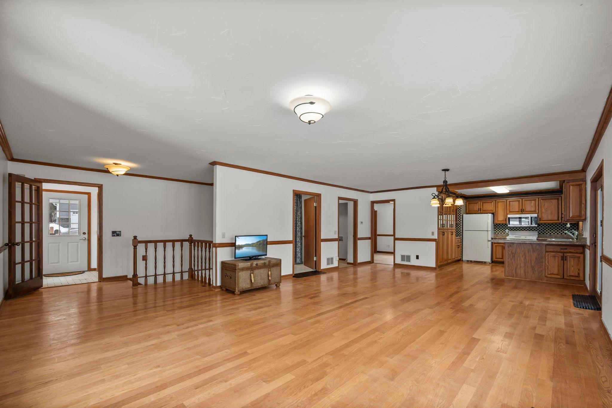 Prior Lake, Minnesota, 55372, United States, 4 Bedrooms Bedrooms, ,3 BathroomsBathrooms,Residential,Active,2015803