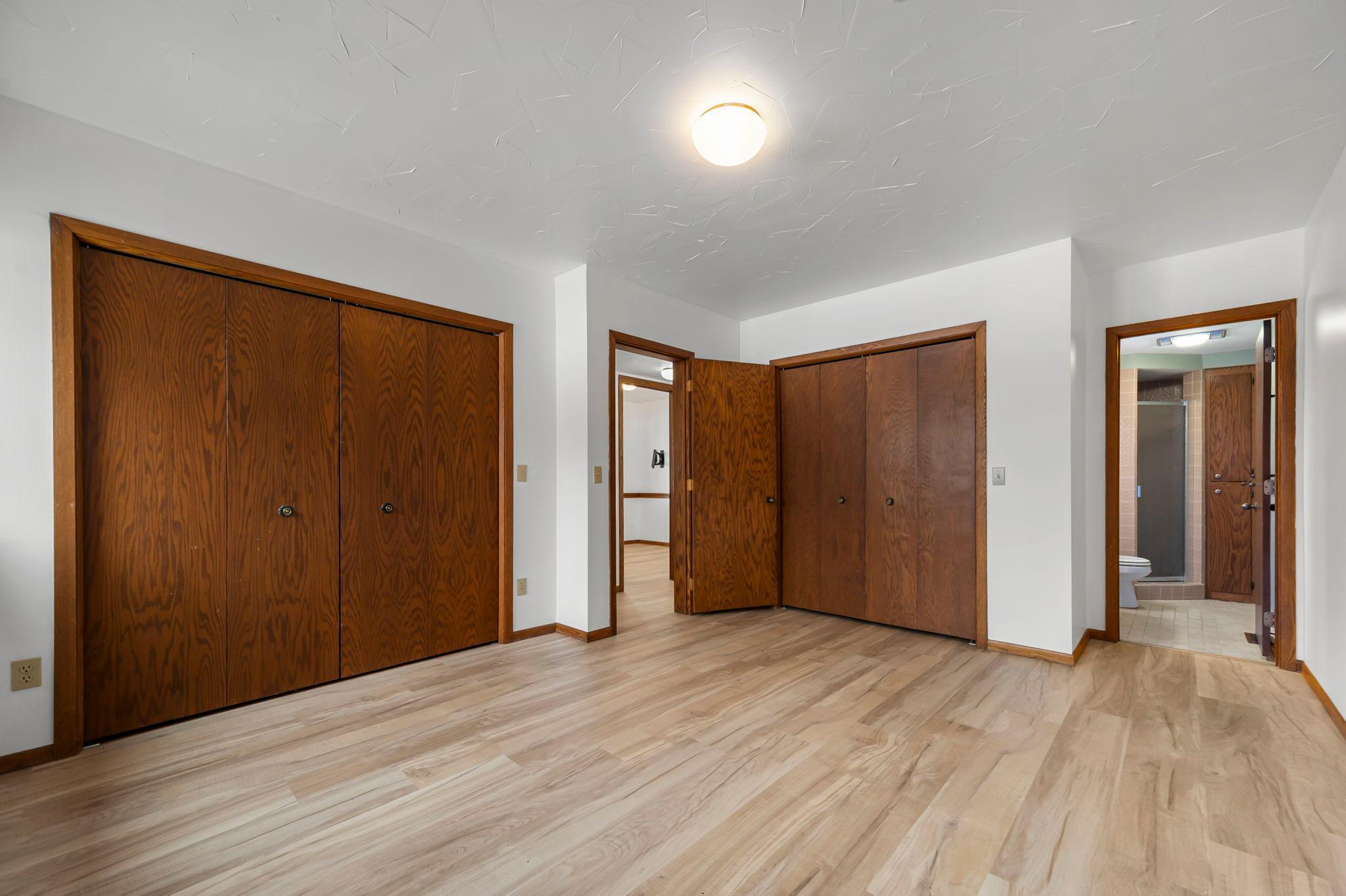 Prior Lake, Minnesota, 55372, United States, 4 Bedrooms Bedrooms, ,3 BathroomsBathrooms,Residential,Active,2015803