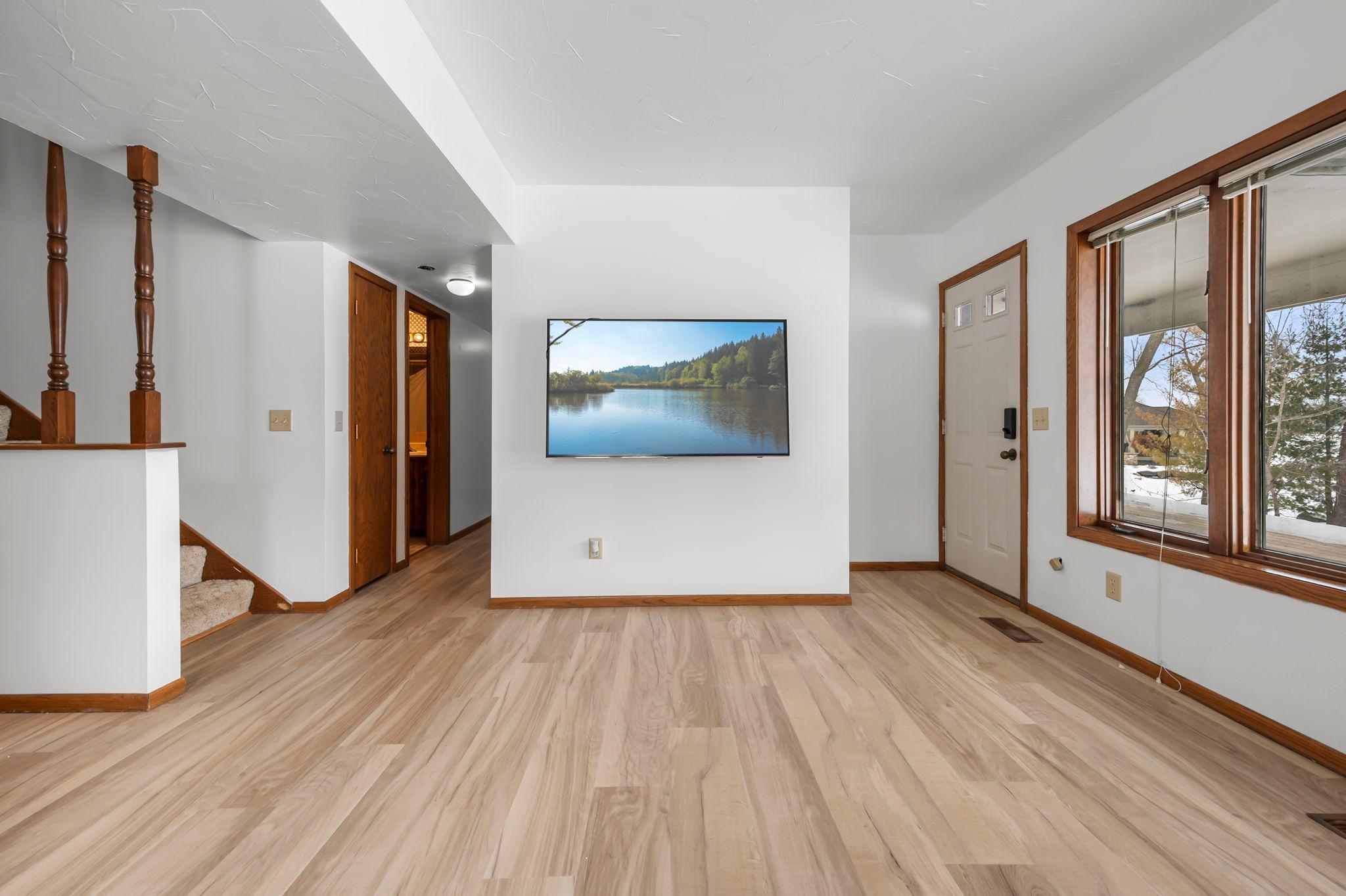 Prior Lake, Minnesota, 55372, United States, 4 Bedrooms Bedrooms, ,3 BathroomsBathrooms,Residential,Active,2015803