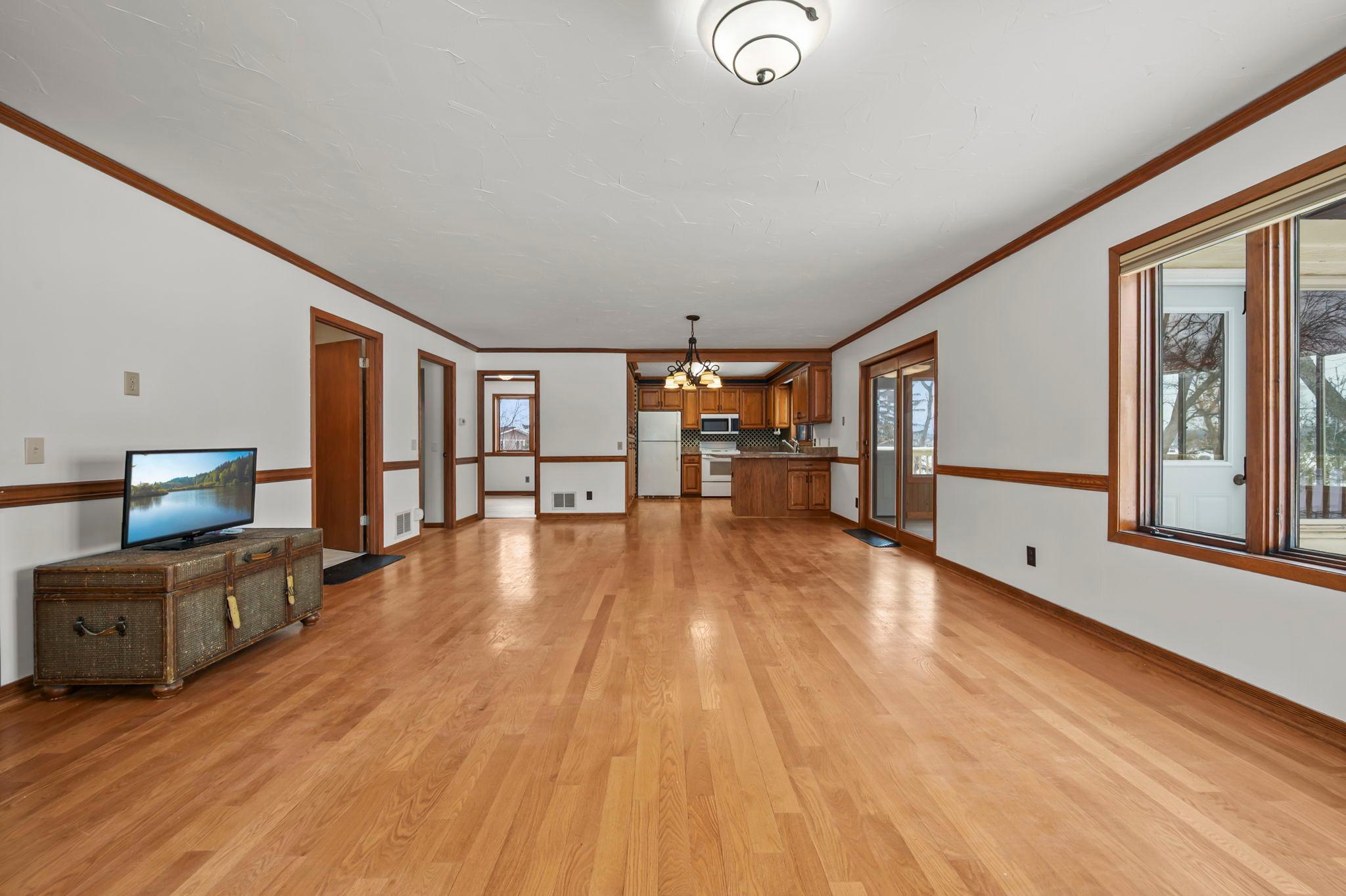Prior Lake, Minnesota, 55372, United States, 4 Bedrooms Bedrooms, ,3 BathroomsBathrooms,Residential,Active,2015803