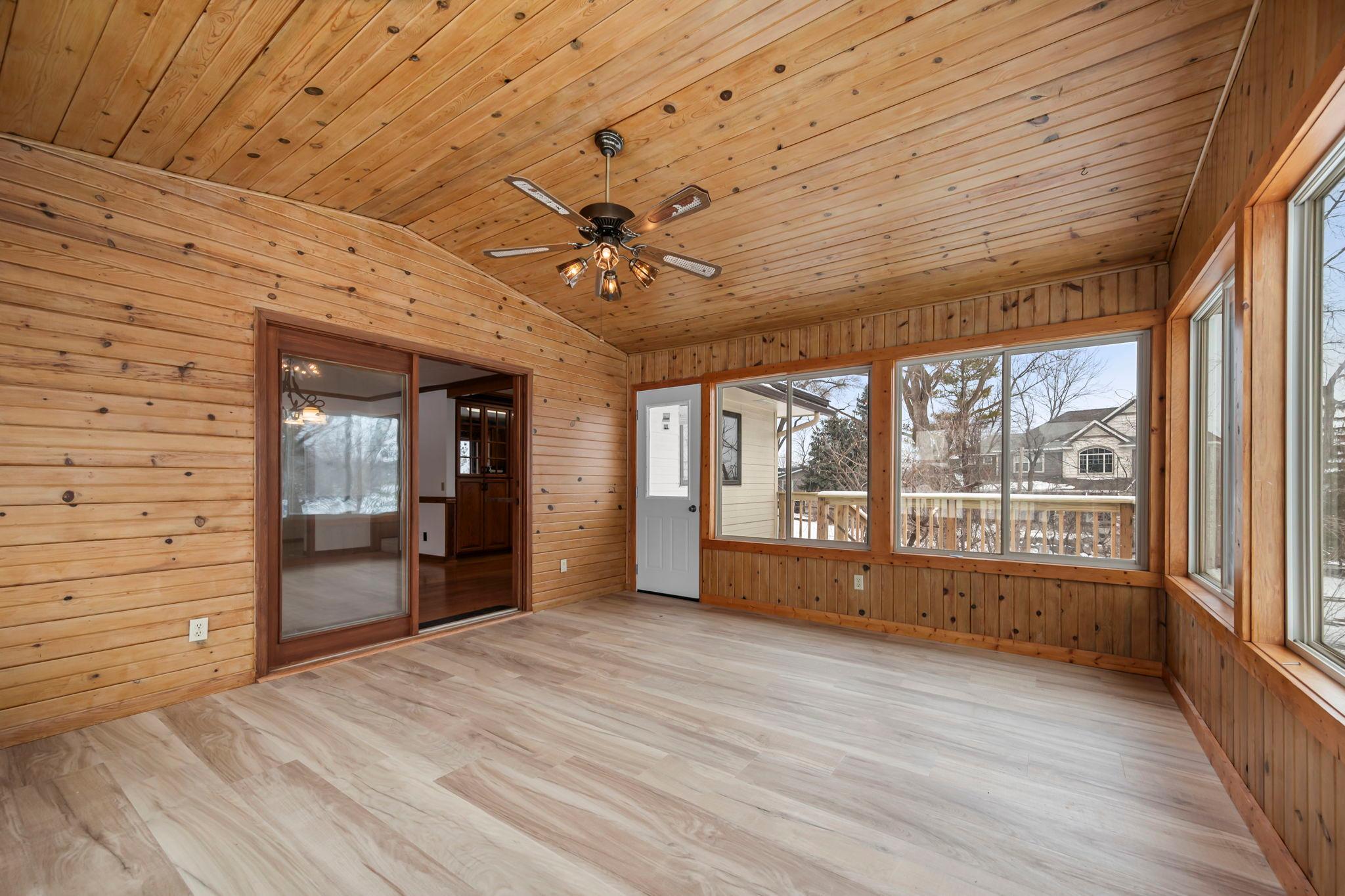 Prior Lake, Minnesota, 55372, United States, 4 Bedrooms Bedrooms, ,3 BathroomsBathrooms,Residential,Active,2015803