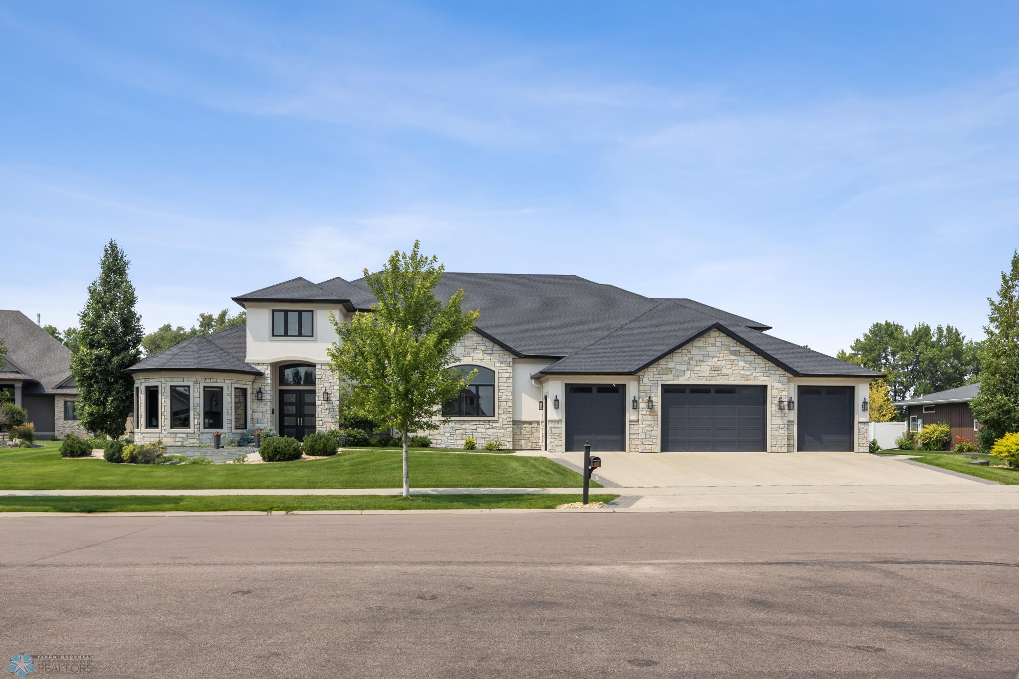 Fargo, North Dakota, 58104, United States, 5 Bedrooms Bedrooms, ,7 BathroomsBathrooms,Residential,Active,1941361
