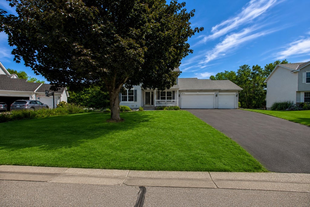 Photo of 8013 Greenbriar Court, Woodbury, MN 55125 (MLS # 7134724)