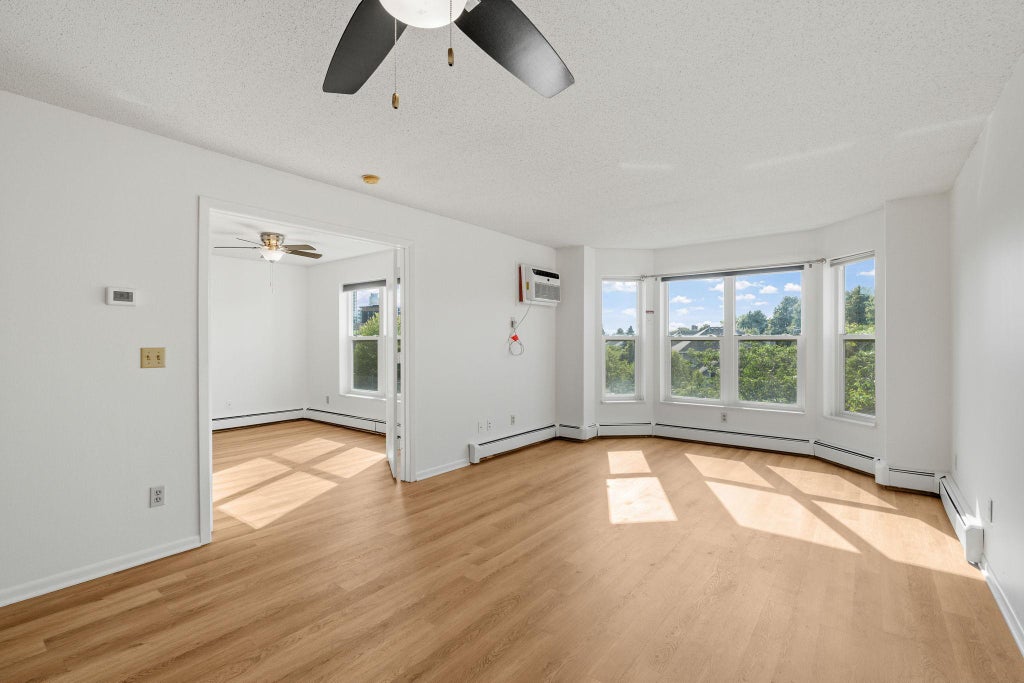 Photo of 720 3rd Avenue NE #325, Minneapolis, MN 55413 (MLS # 7137651)