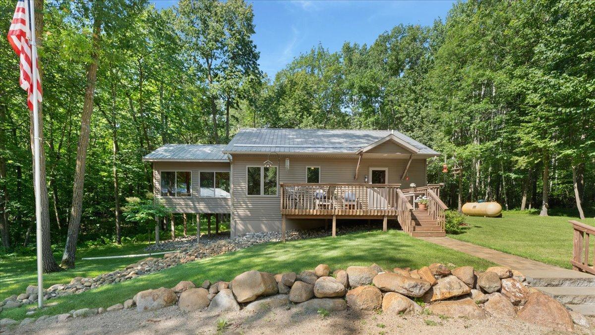 2040 Fairview Beach Road NE