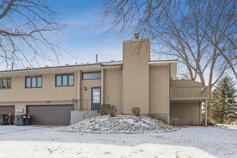2584 76th Street E Inver Grove Heights MN 55076
