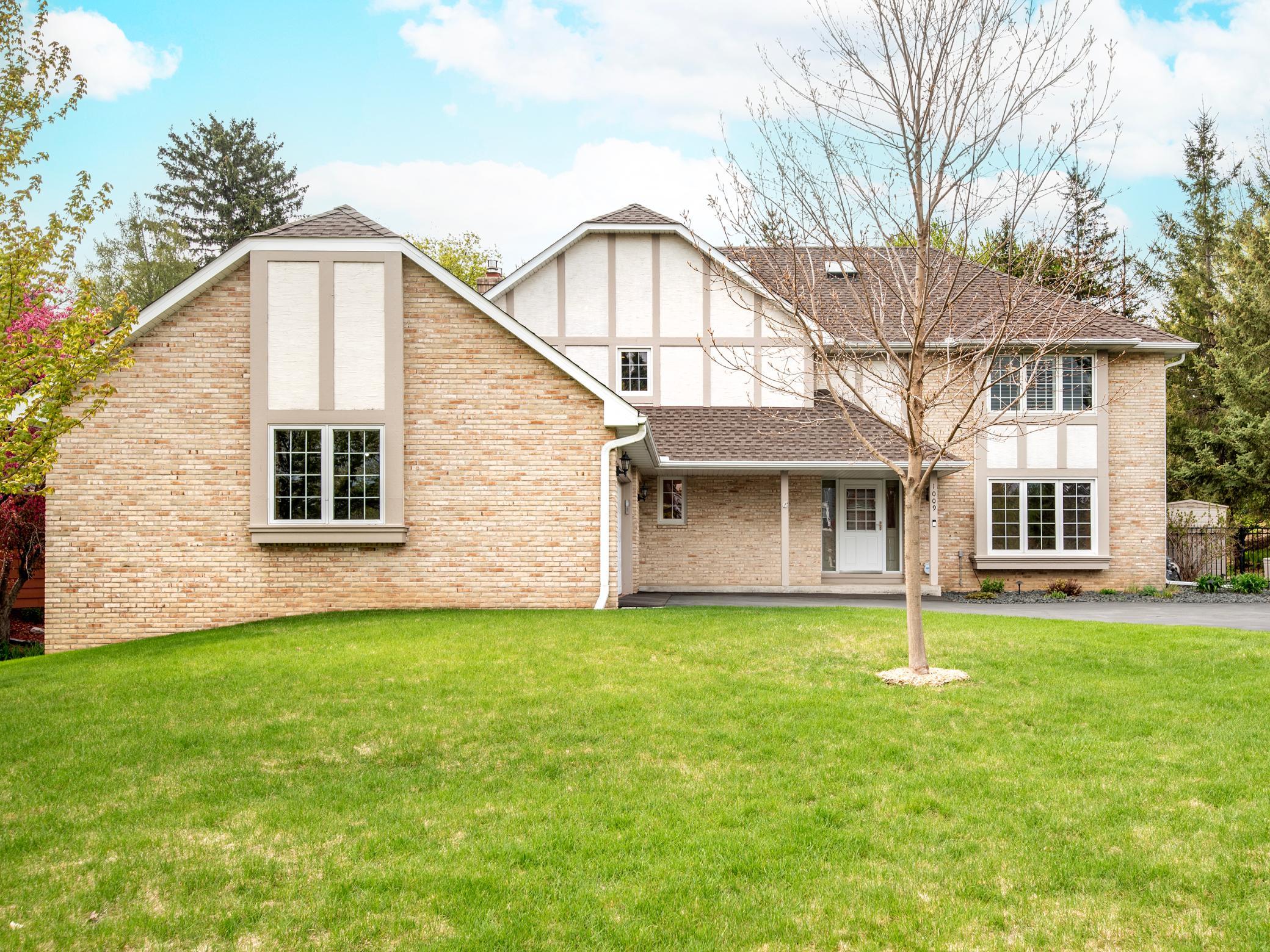 1009 Stratford Road