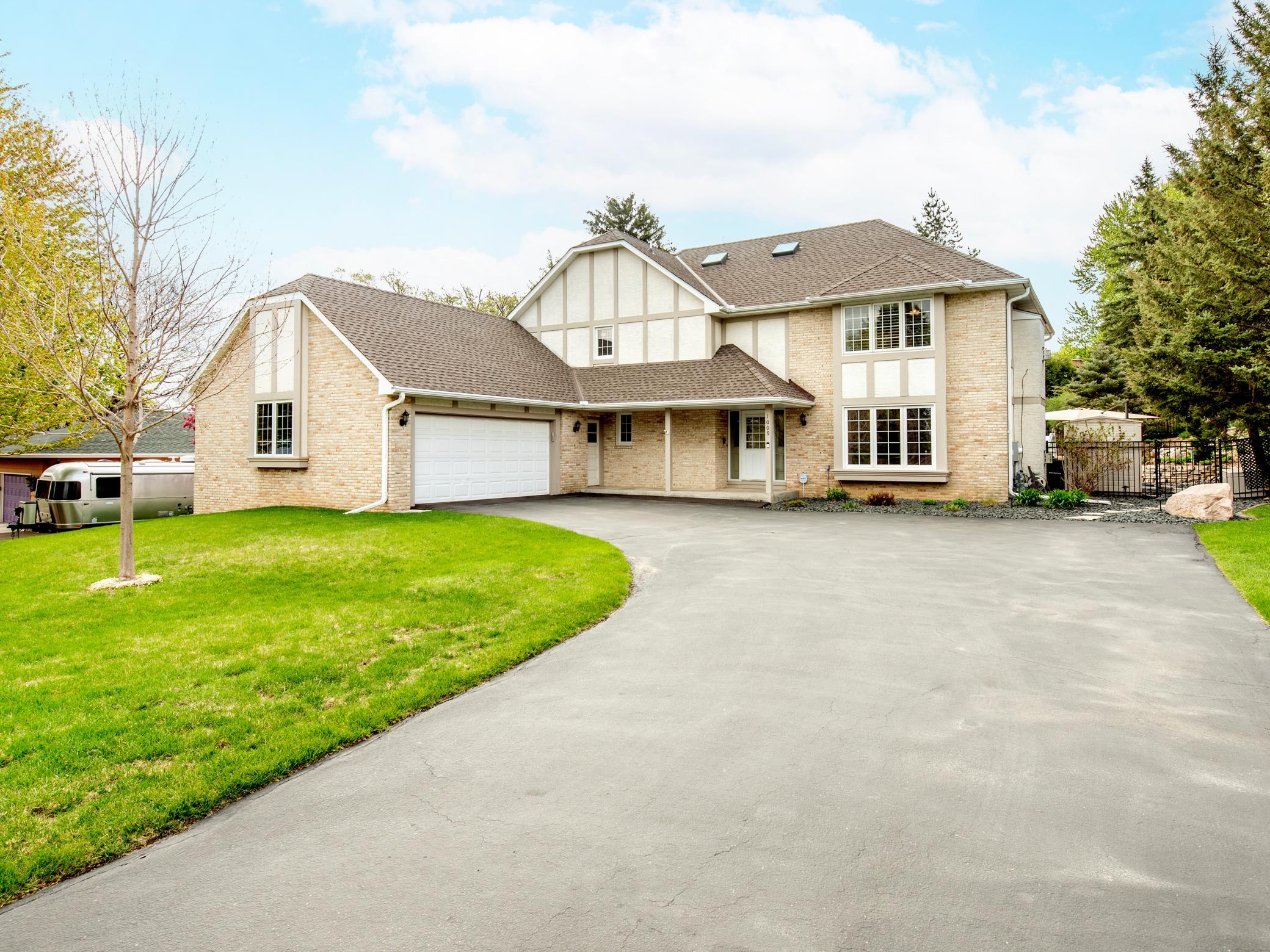1009 Stratford Road