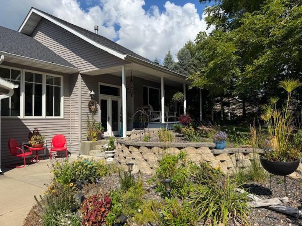 Photo of 12480 212th Avenue NE, Roseville Twp, MN 56273 (MLS # 6803502)