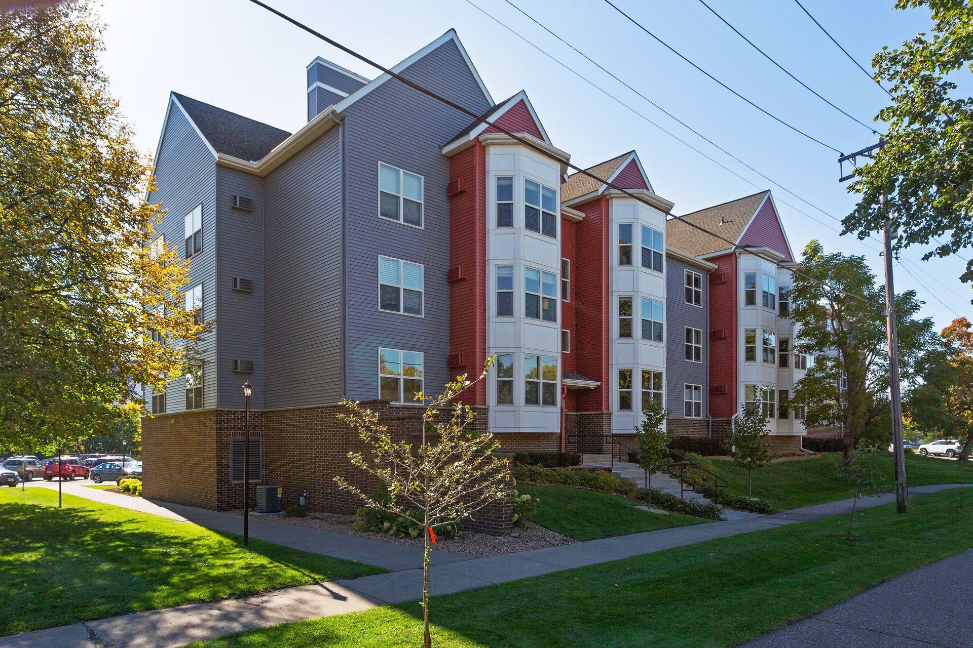 720 3rd Avenue NE 120