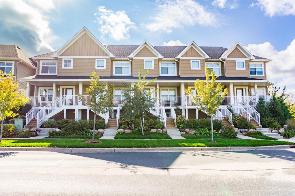 Photo of 2976 Clover Ridge Drive, Chaska, MN 55318 (MLS # 7051529)