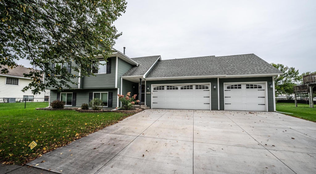 Photo of 1107 Walnut Street, Farmington, MN 55024 (MLS # 7155816)