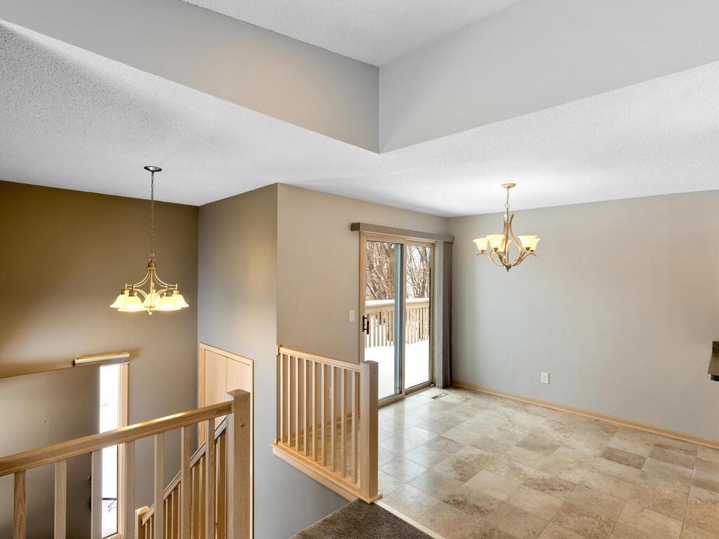 7245 Woodstock Curve