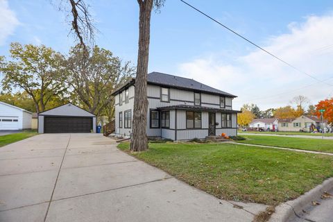 Photo of 726 7th Avenue NW, Faribault, MN 55021 (MLS # 6820354)