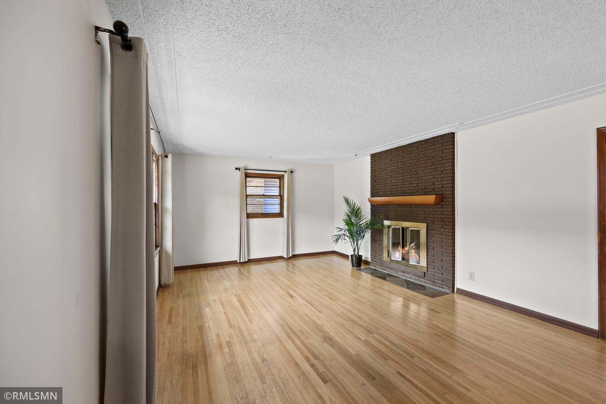 920 W 62nd Street