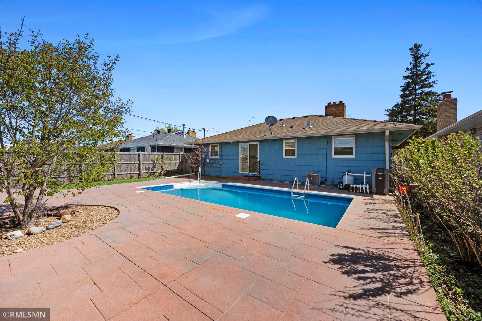 920 W 62nd Street
