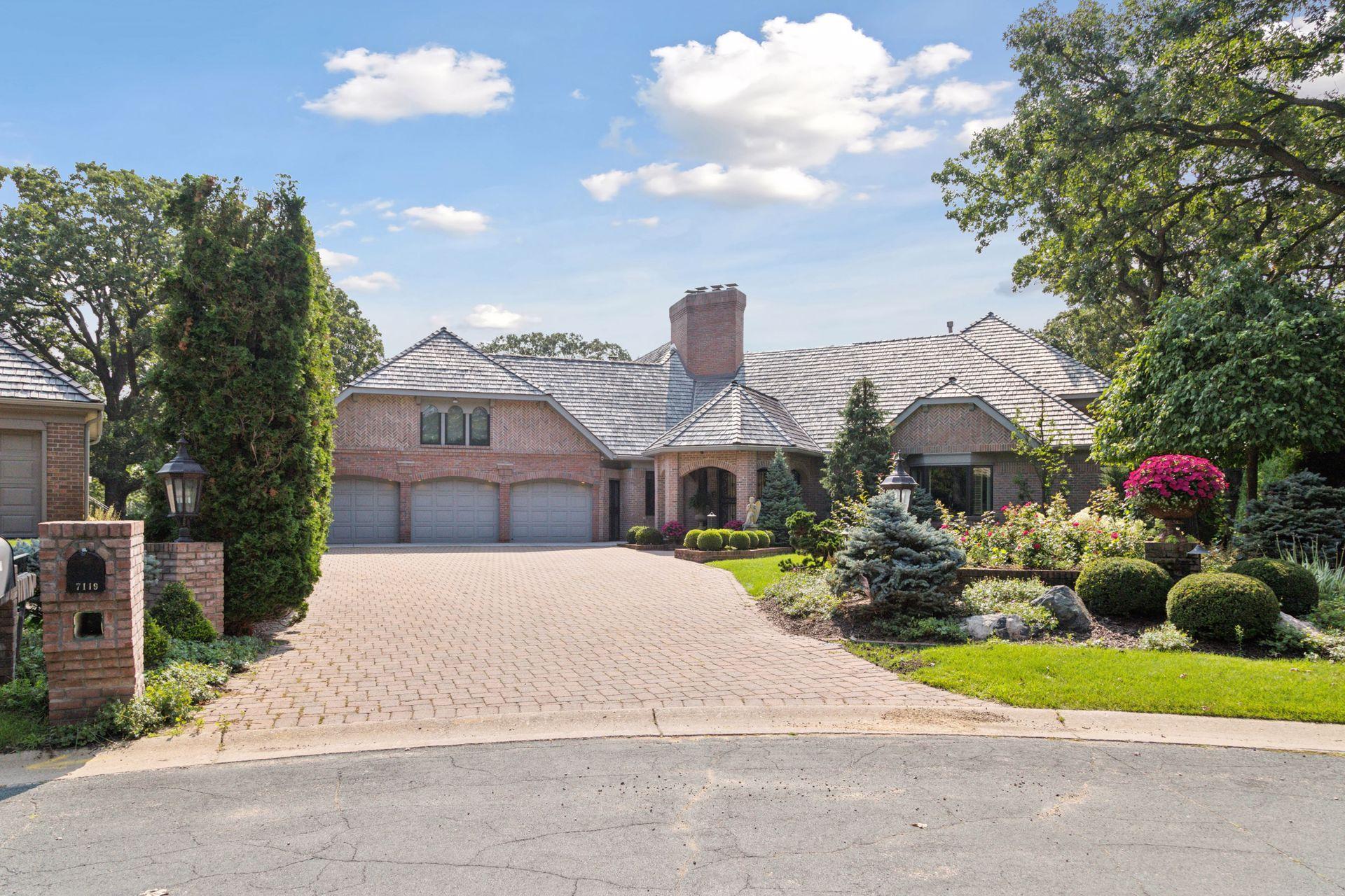 7119 Antrim Court