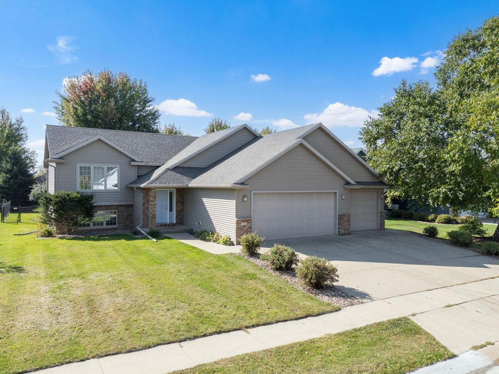 Photo of 3782 David Lane SW, Rochester, MN 55902 (MLS # 7007566)