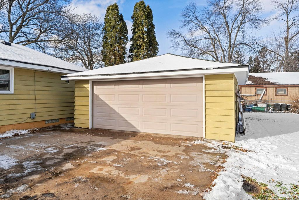 Photo of 251 91st Avenue NE, Blaine, MN 55434 (MLS # 6819945)