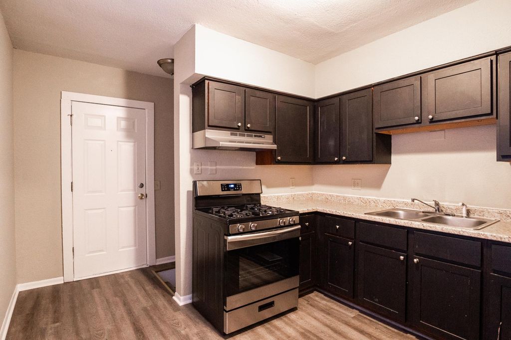 Photo of 3547 Girard Avenue N, Minneapolis, MN 55412 (MLS # 7011667)