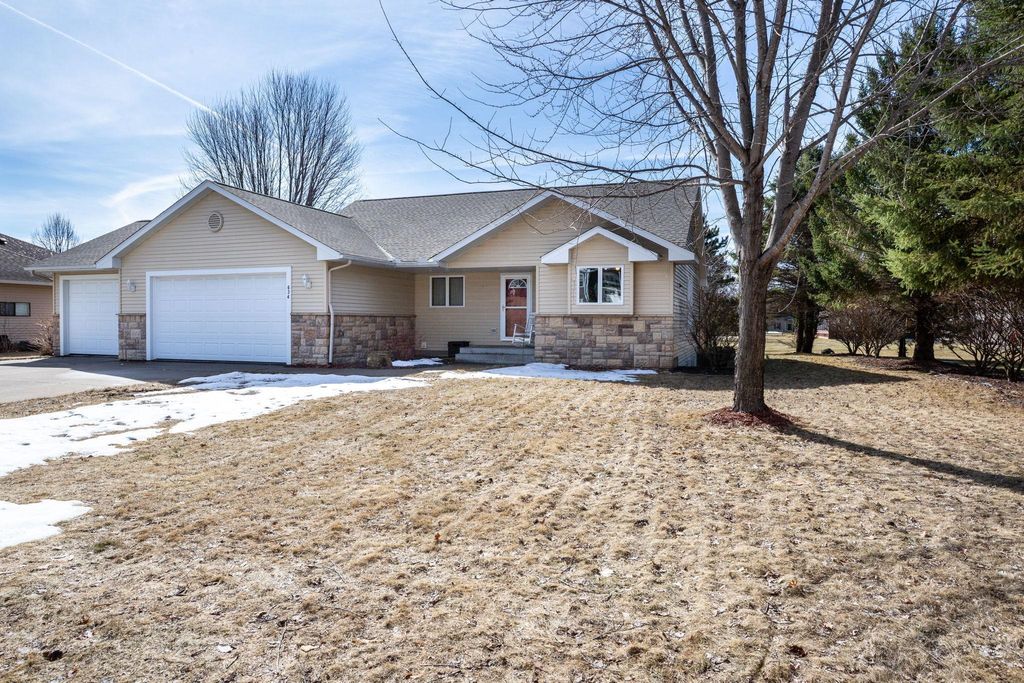 Photo of 634 Jefferson Street, River Falls, WI 54022 (MLS # 7040056)