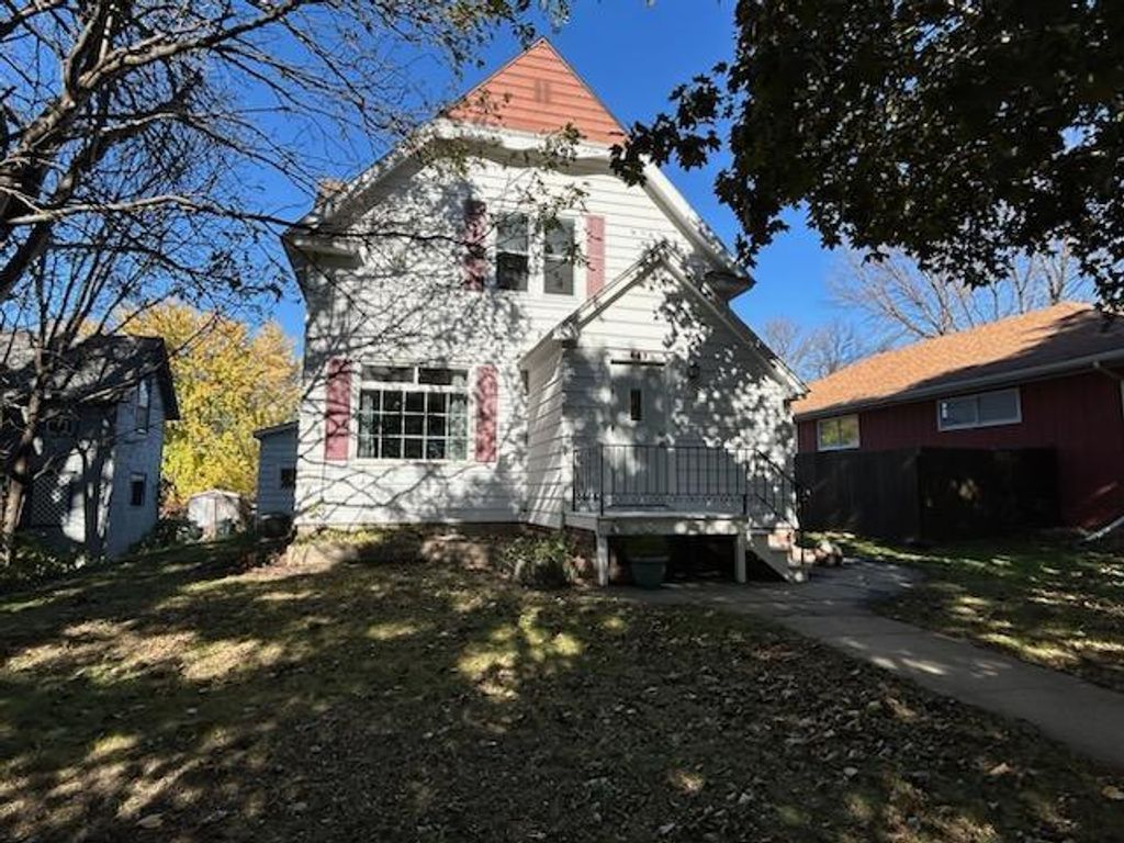 Photo of 507 1st Avenue SE, Glenwood, MN 56334 (MLS # 6805825)