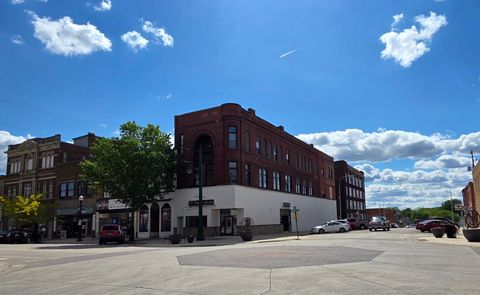 Photo of 202 S Broadway Avenue, Albert Lea, MN 56007 (MLS # 6726913)