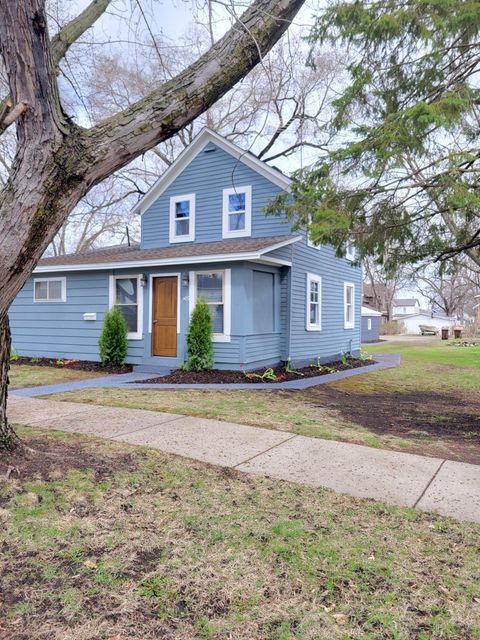 409 7th Street E Hastings MN 55033