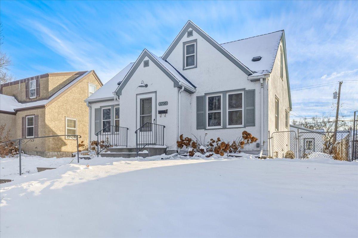 1730 Arlington Avenue E