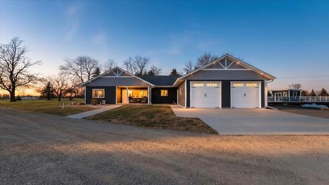 Photo of 4010 40th Avenue SW, Montevideo, MN 56265 (MLS # 6817835)