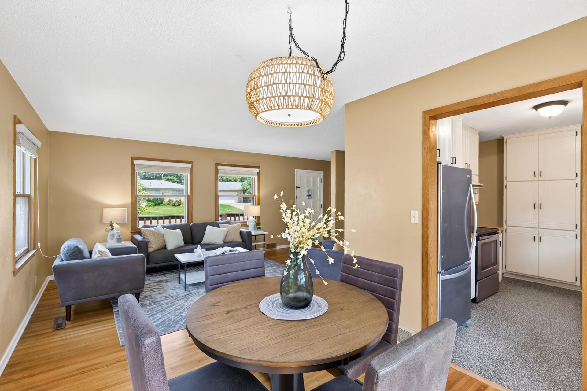 1406 Price Avenue