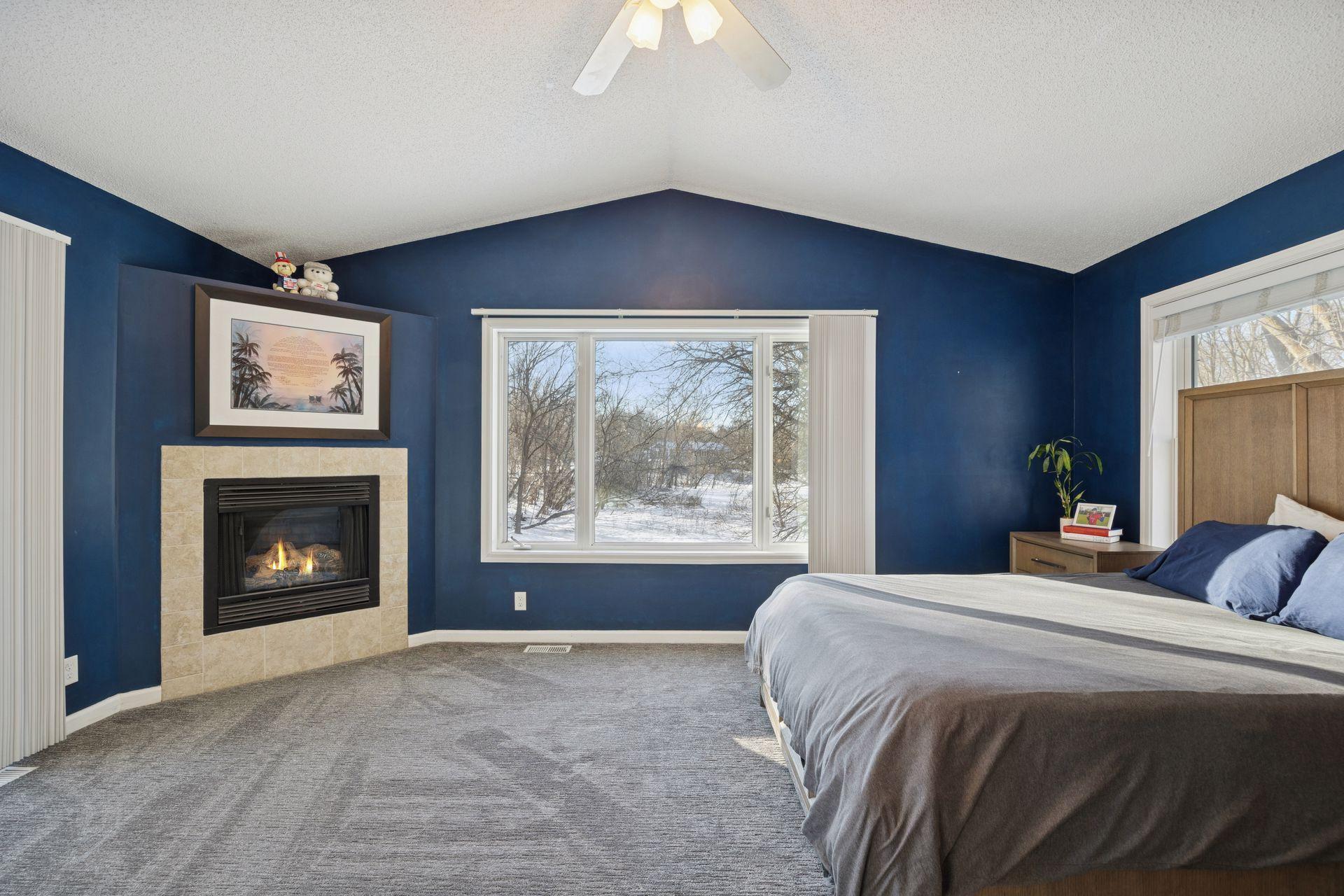 16633 Temple Drive N