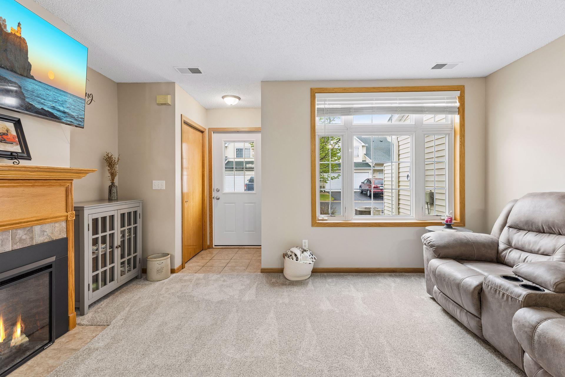 467 Aqua Circle 1015