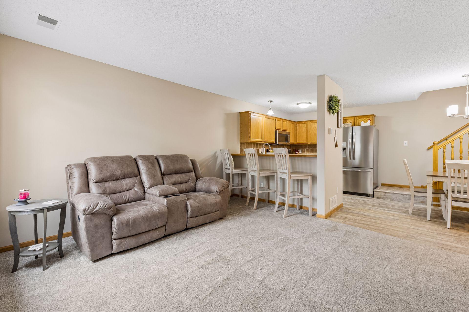 467 Aqua Circle 1015