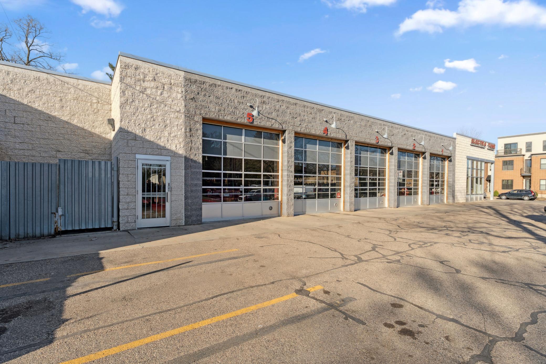 4522 & 4508 E Lake Street