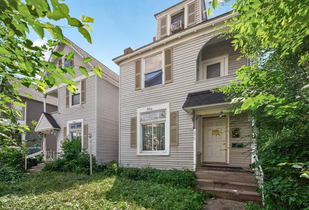 Photo of 2210 Oakland Avenue, Minneapolis, MN 55404 (MLS # 7105774)