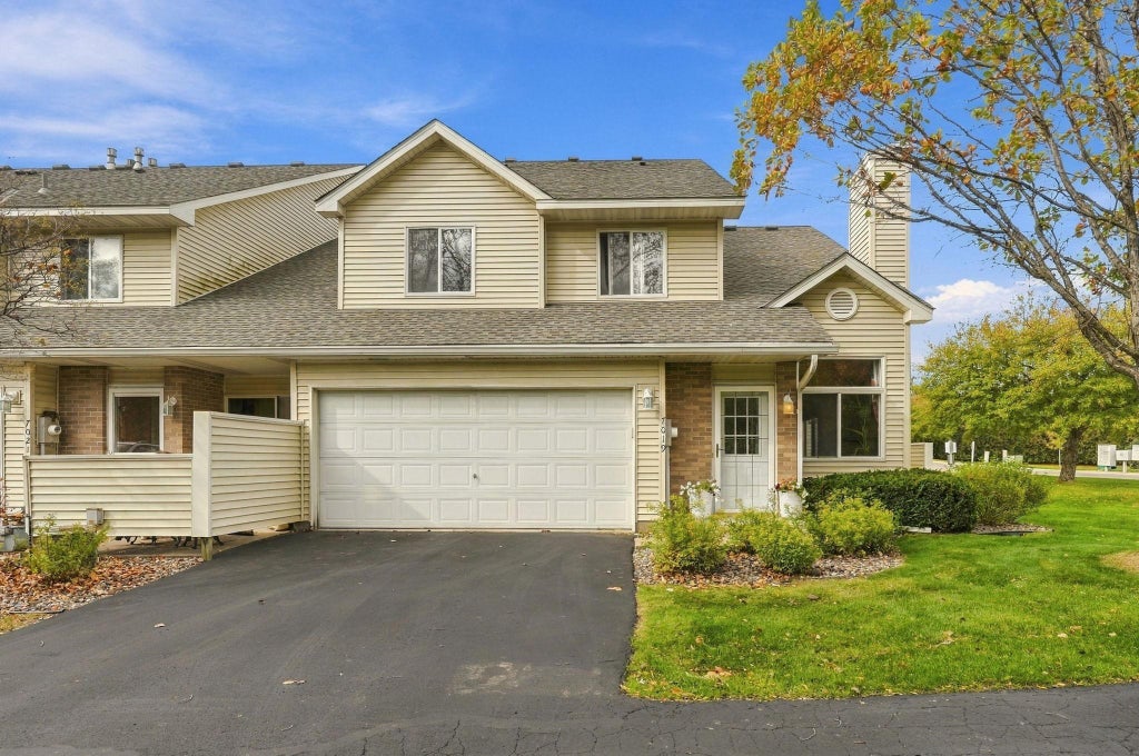 Photo of 7019 49th Street N, Oakdale, MN 55128 (MLS # 7161615)