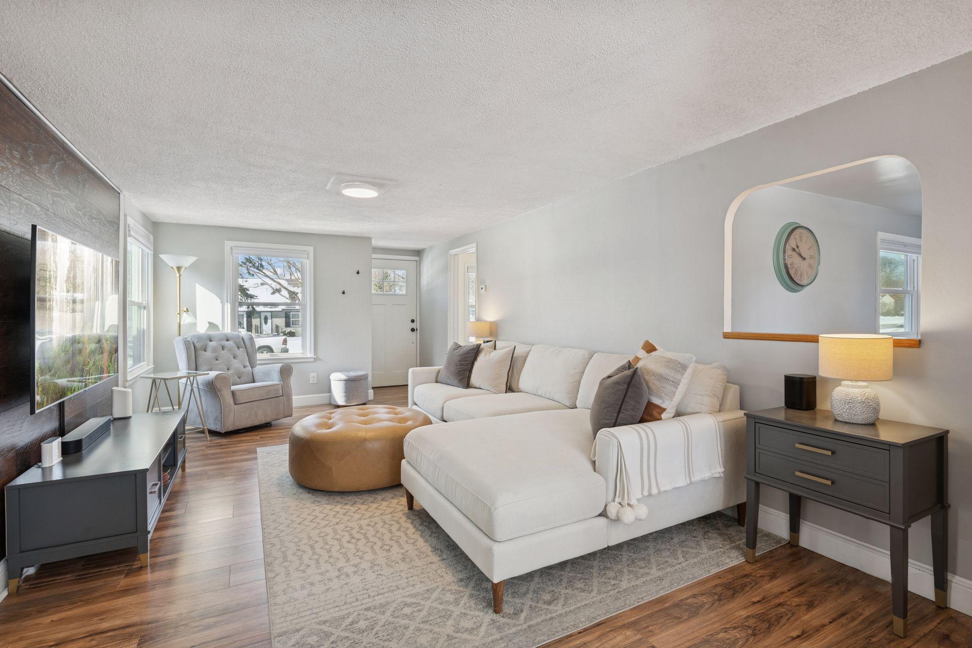 10241 Pleasant Avenue S